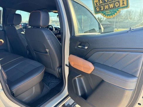 Certified 2024 GMC Canyon AT4 w/ Technology Package image 25