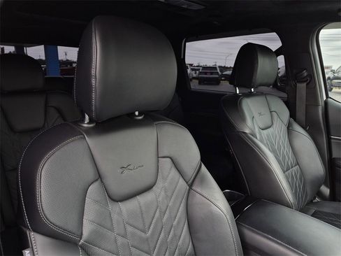 Used 2025 Kia Telluride SX Prestige X-Line image 13