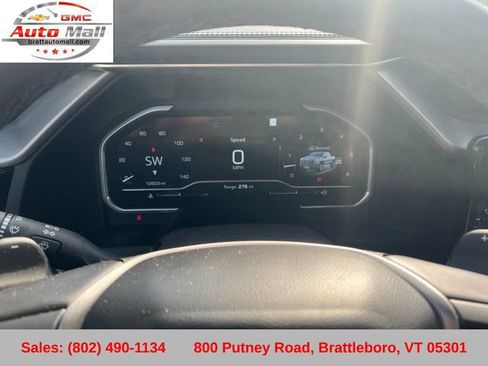 Used 2023 GMC Sierra 1500 Denali w/ Technology Package AWD/4WD image 17