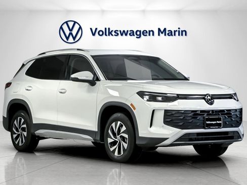 New 2026 Volkswagen Tiguan S image 7