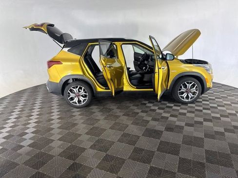 Certified 2022 Kia Seltos SX AWD/4WD image 15
