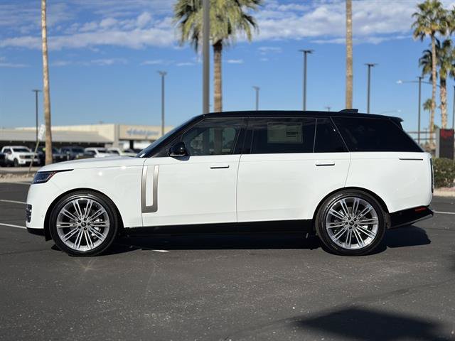 Used 2025 Land Rover Range Rover Long Wheelbase SE AWD/4WD image 7