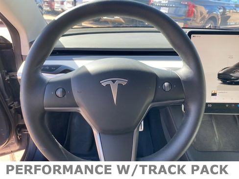 Used 2022 Tesla Model 3 Performance image 29