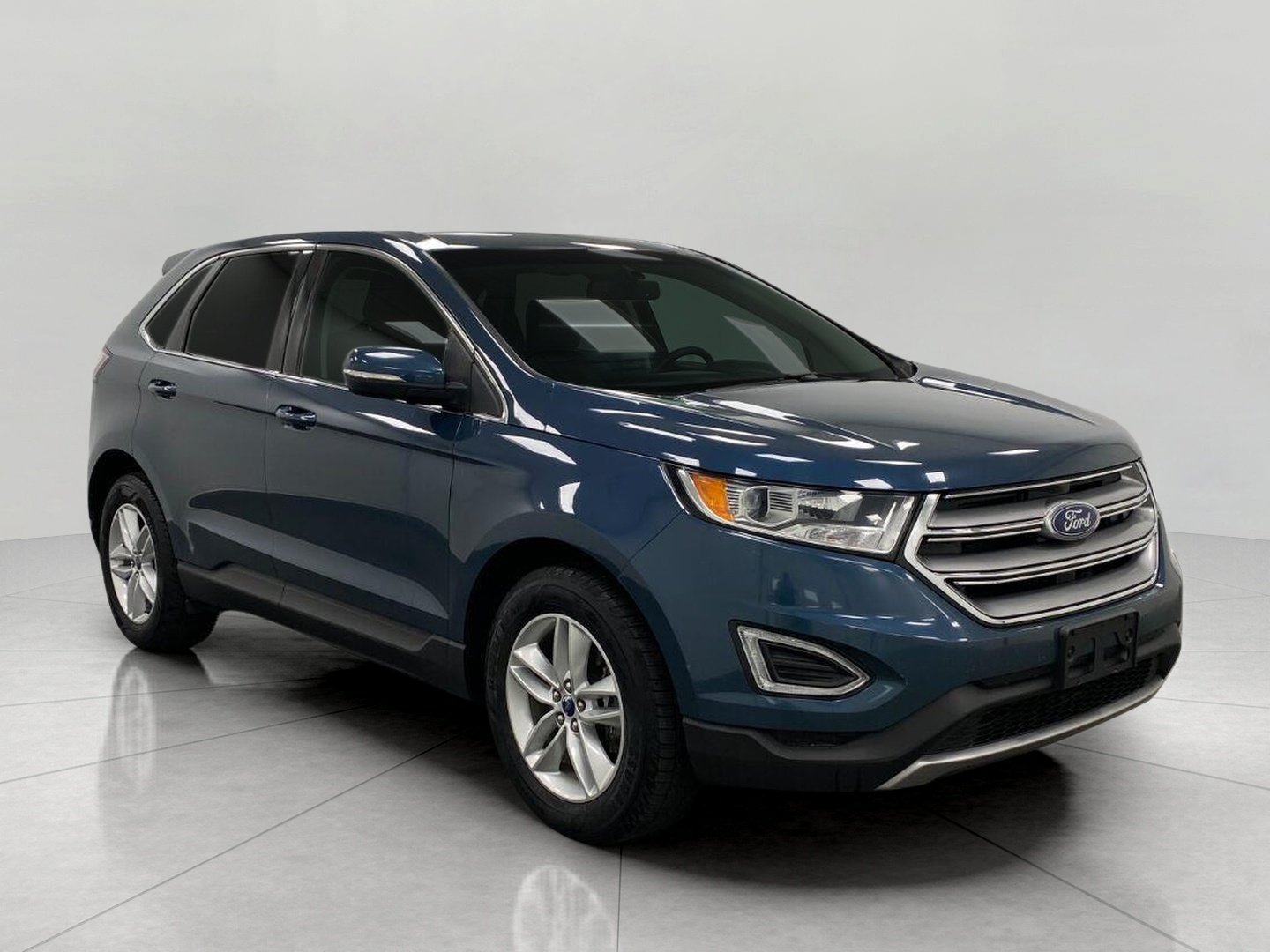 Used 2016 Ford Edge SEL w/ Equipment Group 201A AWD/4WD image 1