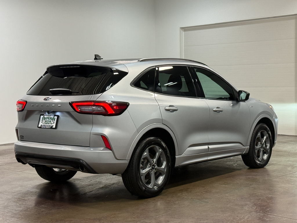 Used 2024 Ford Escape ST-Line AWD/4WD image 4