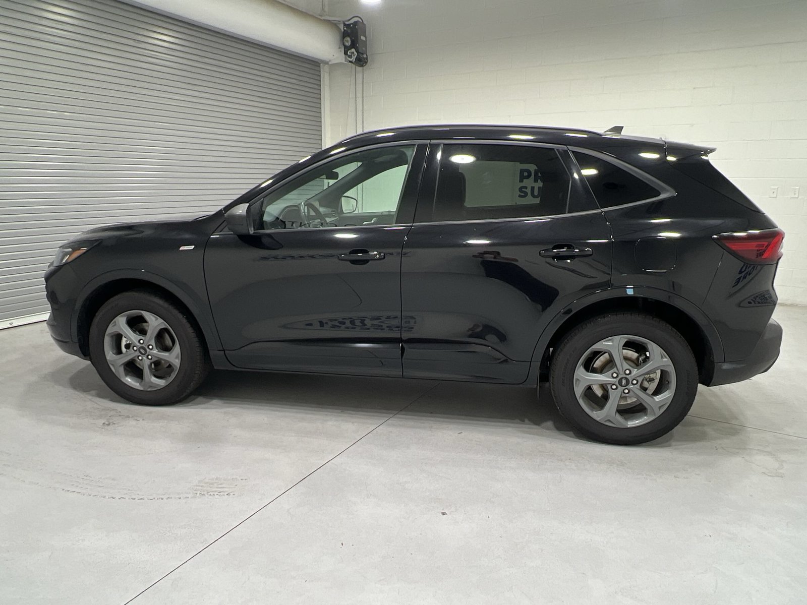 Used 2024 Ford Escape ST-Line AWD/4WD image 5