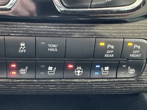 Used 2018 RAM 1500 Limited image 28