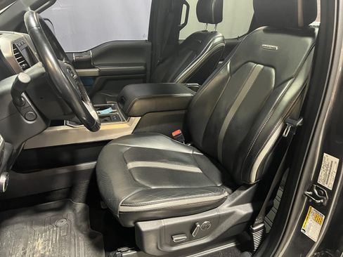Used 2018 Ford F150 Platinum w/ Equipment Group 701A Luxury AWD/4WD image 21