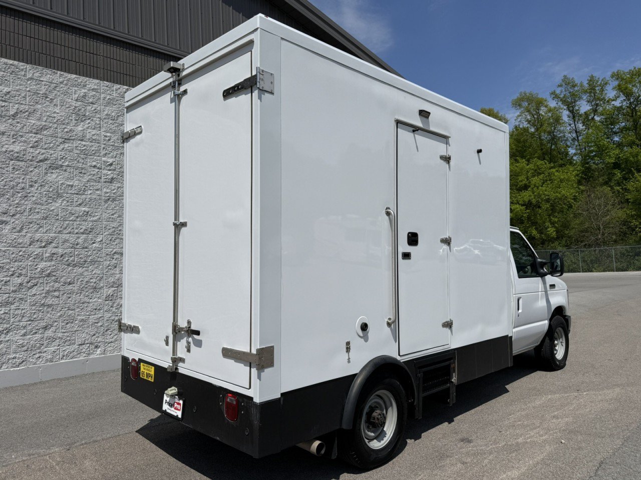 Used 2023 Ford E-350 and Econoline 350 Super Duty w/ Power Windows & Locks Group RWD image 11