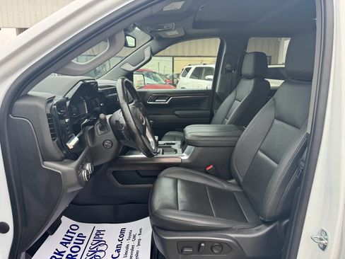 Used 2023 GMC Sierra 1500 SLT w/ SLT Premium Plus Package image 14