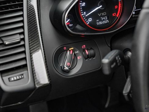 Used 2010 Audi R8 V10 image 50