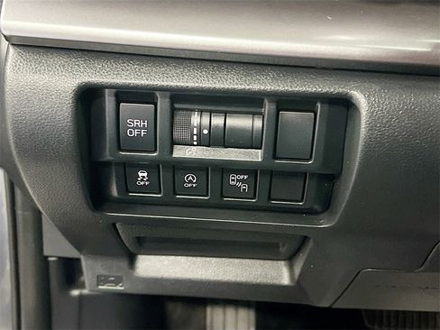 Used 2021 Subaru Crosstrek 2.5i Limited w/ Popular Package #5 image 10