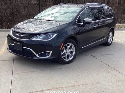 Used 2018 Chrysler Pacifica Limited