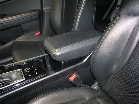 Used 2024 Kia Sportage EX AWD/4WD image 26