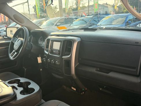 Used 2024 RAM 1500 Classic SLT AWD/4WD image 16