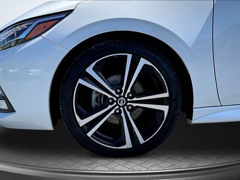 Used 2023 Nissan Sentra SR w/ SR Premium Package FWD image 33