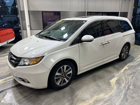 Used 2016 Honda Odyssey Touring Elite image 36