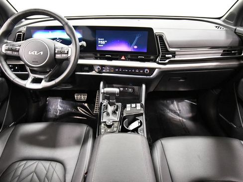 Certified 2025 Kia Sportage X-Pro AWD/4WD image 3