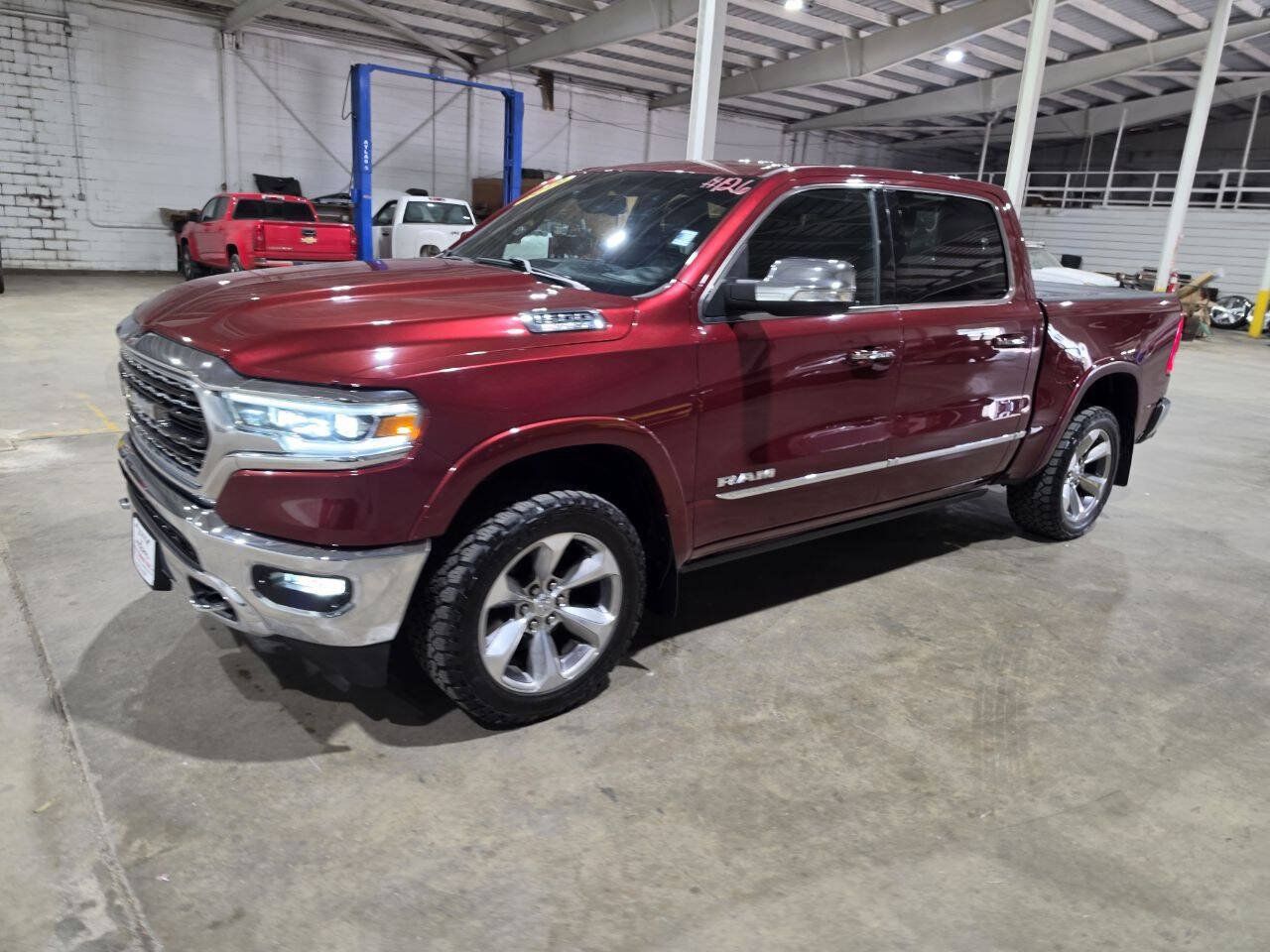 Used 2019 RAM 1500 Limited AWD/4WD image 1
