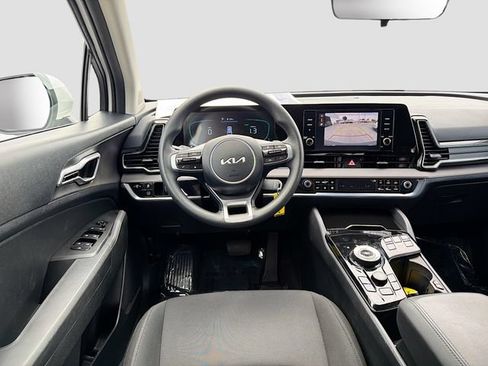 Used 2025 Kia Sportage LX FWD image 20