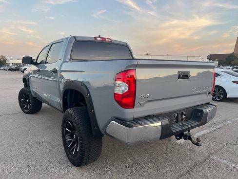 Used 2020 Toyota Tundra SR5 w/ SR5 Leather Package AWD/4WD image 6