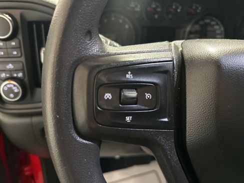 Used 2019 Chevrolet Silverado 1500 Custom Trail Boss w/ Custom Convenience Package AWD/4WD image 17