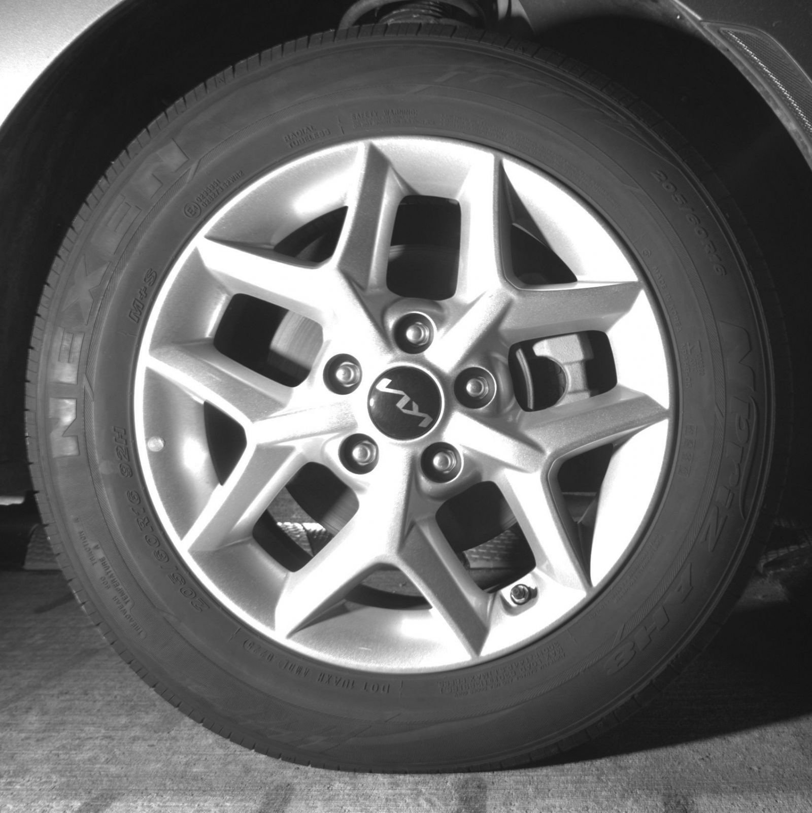 Used 2025 Kia Soul LX w/ LX Technology Package FWD image 15