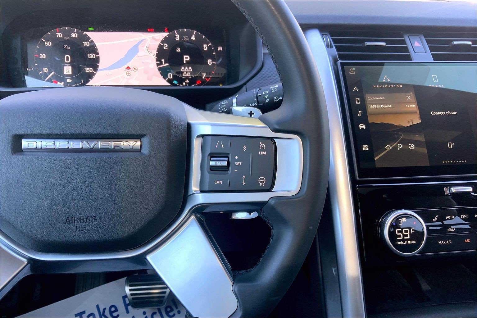 Certified 2025 Land Rover Discovery Dynamic SE AWD/4WD image 24