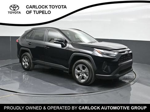 Used 2025 Toyota RAV4 XLE w/ Convenience Package FWD image 6