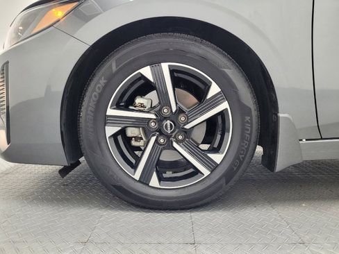 Used 2025 Nissan Sentra SV FWD image 31