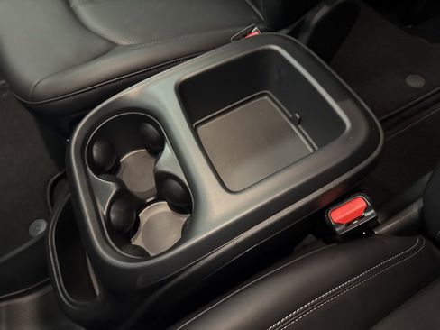 New 2026 Chrysler Pacifica Select w/ S Appearance Package image 25