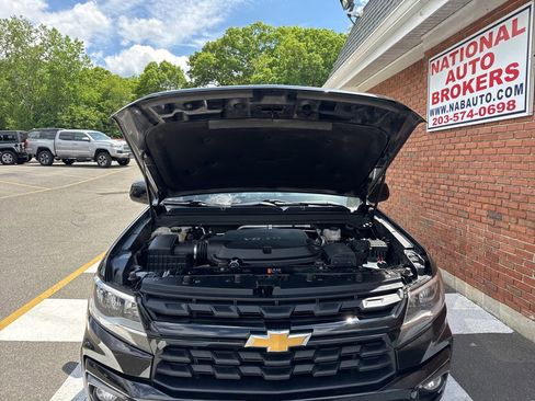Used 2021 Chevrolet Colorado LT w/ LT Convenience Package AWD/4WD image 36