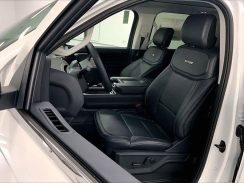 New 2025 Ford Expedition Max Platinum w/ Driver's Package AWD/4WD image 8