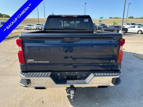 Used 2020 Chevrolet Silverado 1500 LT w/ Texas Edition AWD/4WD image 9