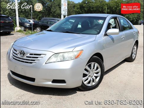 Used 2009 Toyota Camry FWD image 1