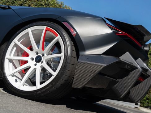 Used 2024 Lamborghini Revuelto image 33