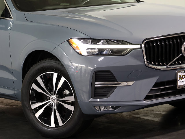 Used 2023 Volvo XC60 B5 Core AWD/4WD image 8