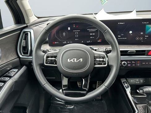 Certified 2025 Kia Sorento SX AWD/4WD image 12