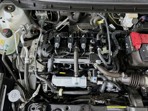 Used 2024 Nissan Kicks SV image 30