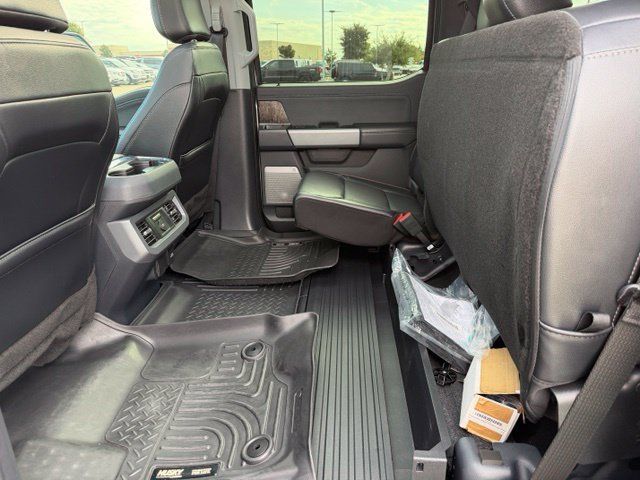 Used 2024 Ford F250 Lariat w/ Sport Appearance Package AWD/4WD image 22