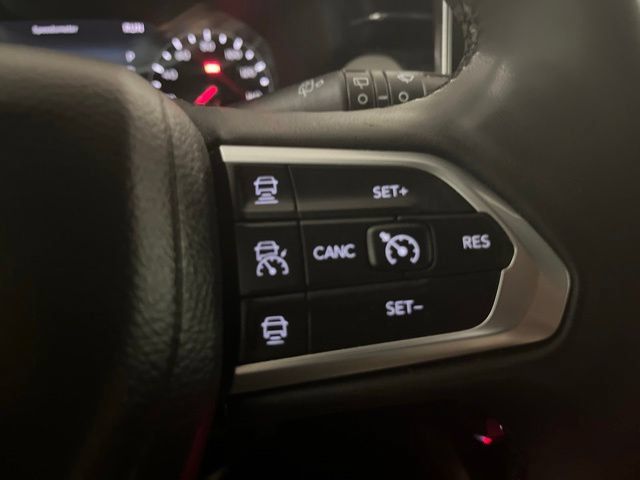 Used 2023 Jeep Compass Limited AWD/4WD image 21