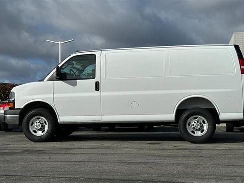 New 2025 Chevrolet Express 2500 w/ Driver Convenience Package image 7