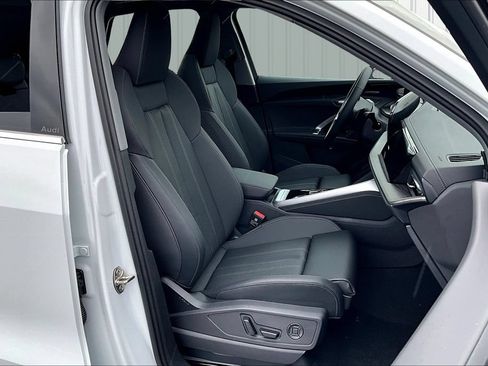 New 2025 Audi Q5 Premium Plus AWD/4WD image 11