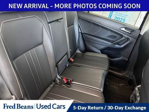 Used 2024 Volkswagen Tiguan SE AWD/4WD image 7