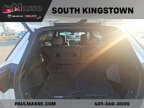 Used 2023 Chevrolet Equinox RS w/ RS Leather Package image 19