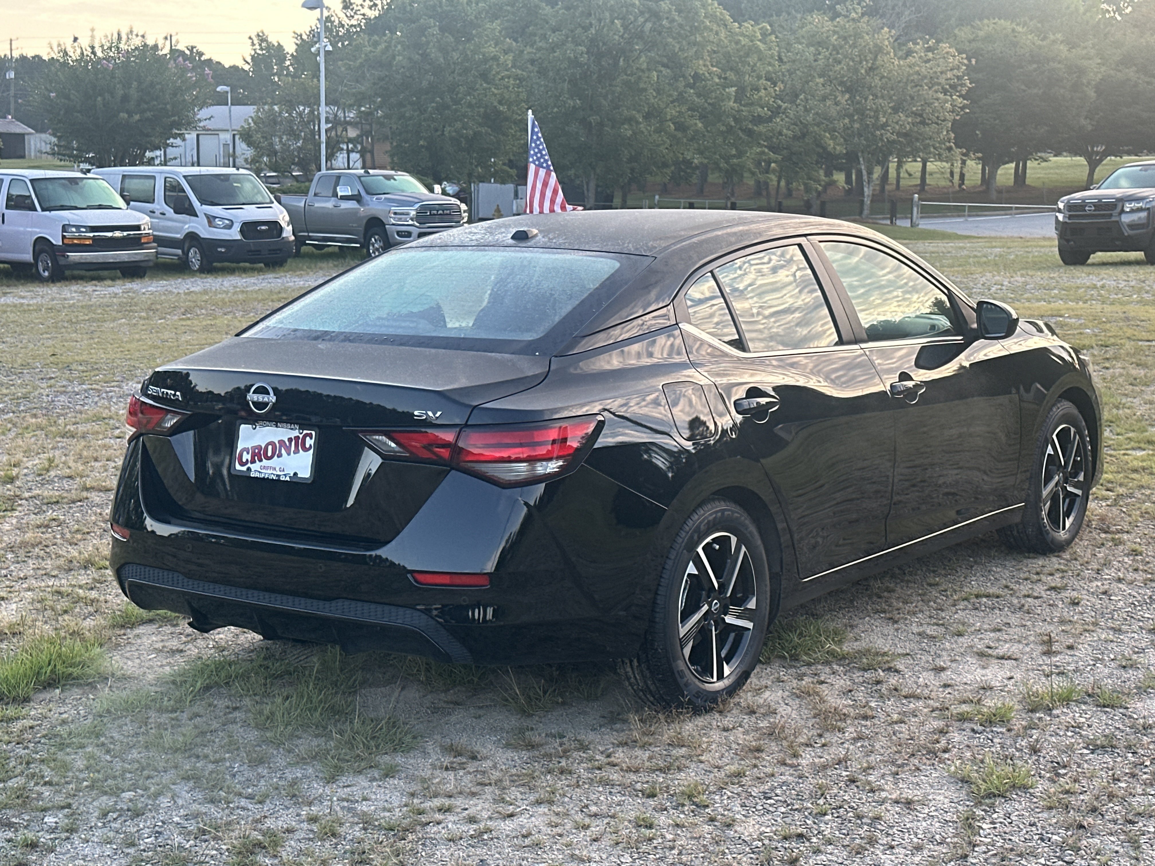 Used 2024 Nissan Sentra SV FWD image 5