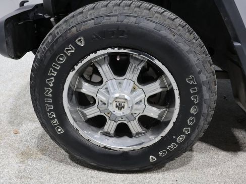 Certified 2018 Jeep Wrangler Unlimited Sahara w/ Cold Weather Group image 10