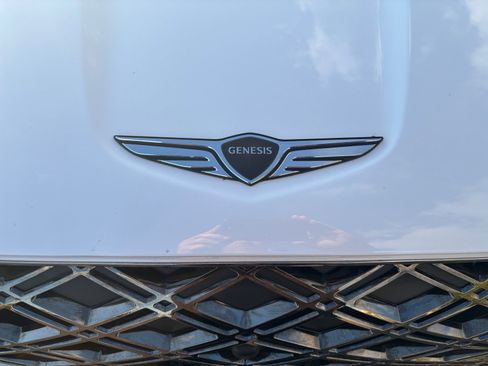 Used 2026 Genesis GV70 2.5T Advanced image 23