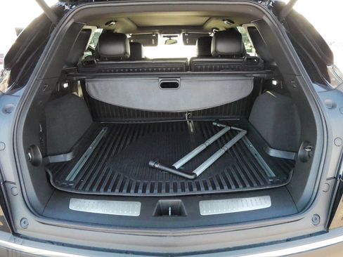 Certified 2024 Cadillac XT5 Sportv w/ LPO, Floor Liner Package image 18