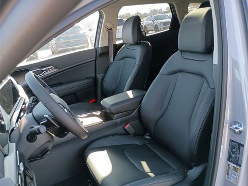 New 2026 Kia Sportage EX w/ EX Panoramic Sunroof Package image 17